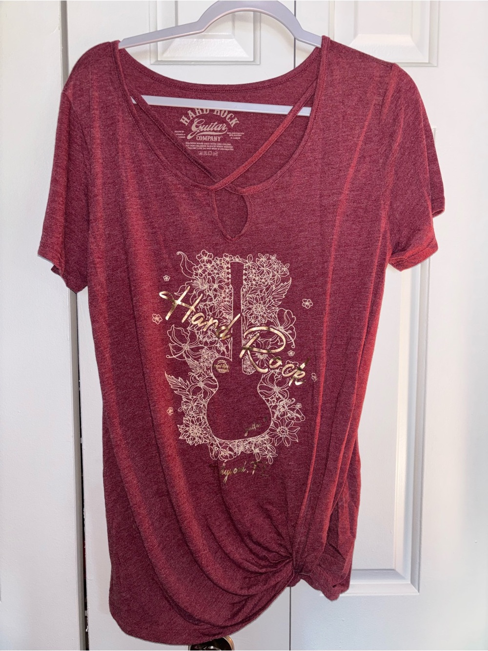 Hard Rock Cafe Burgundy Short Sleeve Knot Front Tee with Gold Guitar Graphic